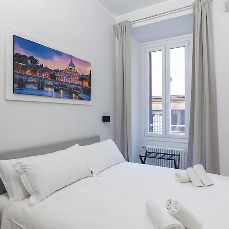 White Home Suite And Rooms Roma Ngoại thất bức ảnh