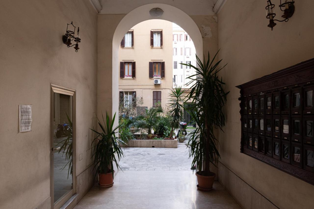 White Home Suite And Rooms Roma Ngoại thất bức ảnh