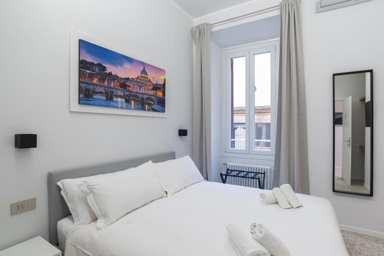 White Home Suite And Rooms Roma Ngoại thất bức ảnh
